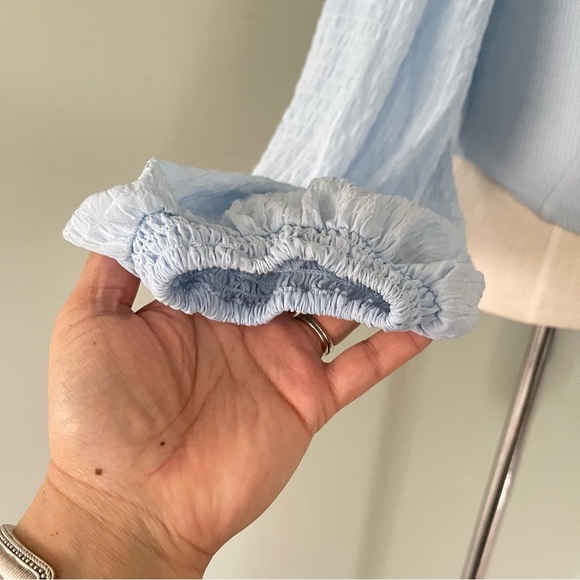 Urban Outfitters Light Blue top NWT size Large - Picture 4 of 6